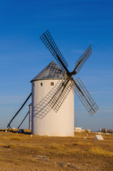 Fototapeta na wymiar Windmill in campo de criptana