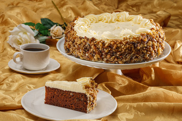 Carrot cake with nuts