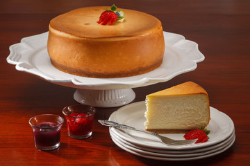 New York cheesecake with strawberries