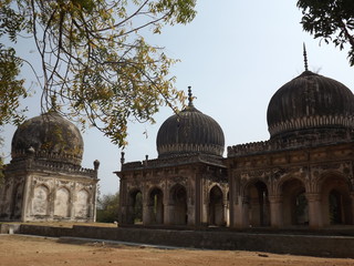Fototapeta na wymiar Qutubshahi Tombs, Hyderabad