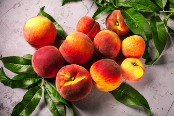 Fototapeta na wymiar Fresh peaches, Peach fruit background, sweet peaches, group of peaches,sliced peaches, peach slices