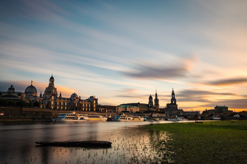 Fototapeta na wymiar Skyline of Dresden at dusk