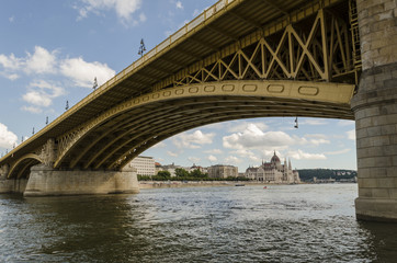 Fototapeta premium margaret bridge in Budapest
