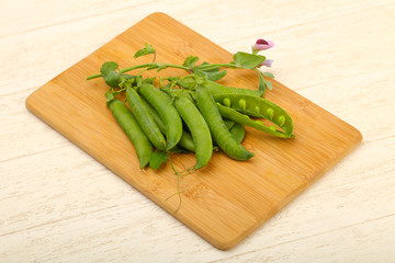 Ripe green peas