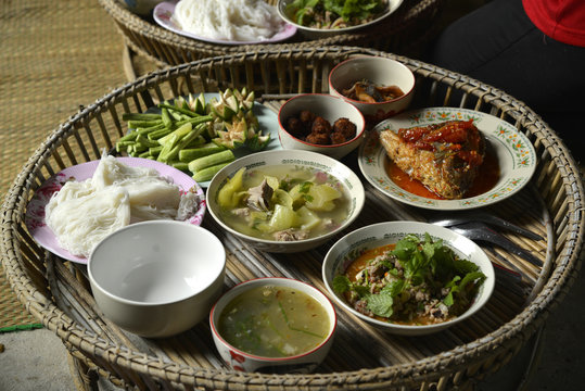 Strassenrestaurant und Lebensmittel in Asien, Streetfood