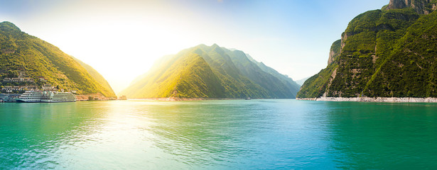 Landschaft entlang des Jangtse, China © Daniel Dörfler