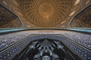 Inside dome of Sheikh Lotfallah Mosque, Isfahan, Iran