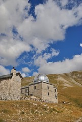Fototapeta premium Osservatorio astronomico di Campo Imperatore - L'Aquila - Abruzzo - Italia