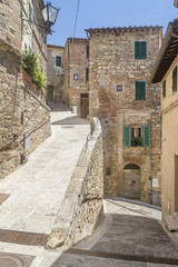 Fototapeta na wymiar Narrow alleys in the historic center of Cetona, Siena, Italy, on a sunny day