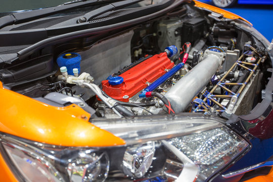 Gasoline engine modified with turbocharger system, titanium pipe systems on modify car,