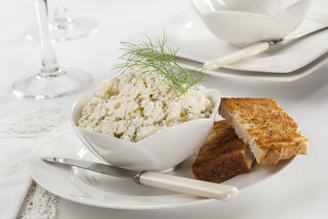 Fresh cottage cheese with dill