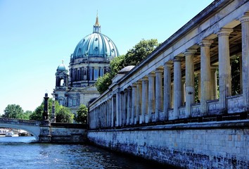 Fototapeta premium Berlin - Dom, Spree und Museum