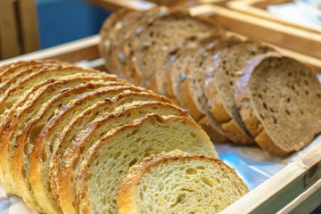 Bread Arrange in the basket.
