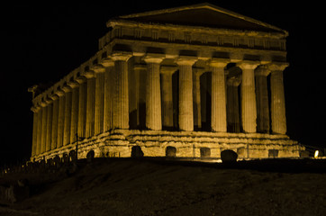 Main temple of agrigento at night - 166856305