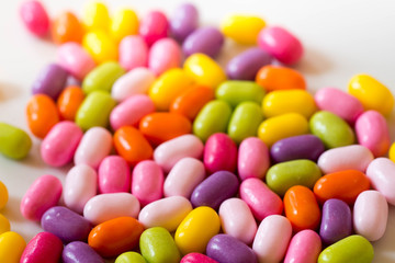 Fototapeta na wymiar multicolored candies closeup