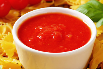 Thick tomato passata