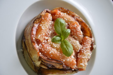 maccheroni e melanzane fritte