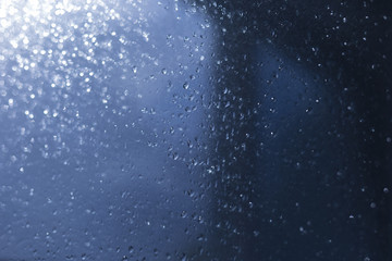 the rain on glass effect the side