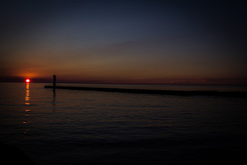 Naklejka premium Sunset against the Pier