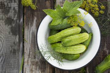 organic fresh cucumbers
