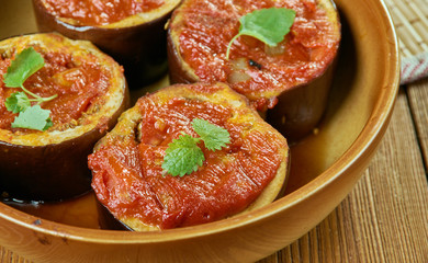 Soslu Patiıcan Dolmasi Tarifi