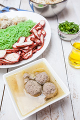 Thai noodles with chicken