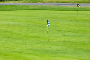 Obraz premium Golf course in the countryside.