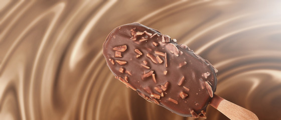 Leckeres Eis mit Schokolade überzogen
