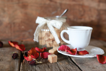 tea with rose petal and sugar