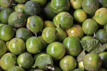 Lemon exposed in open-air market stall in Brazil