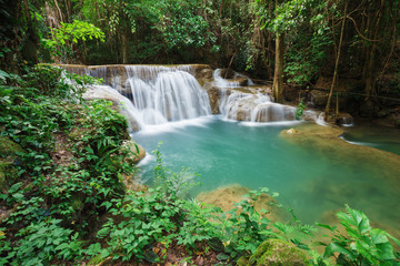 Fototapeta na wymiar Huay Mae Kamin waterfall in Khuean Srinagarindra National Park, Kanchanaburi, Thailand