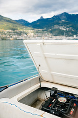 Obraz premium motorboat engine failure