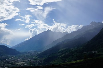 Dorf Tirol in der Nähe von Meran in Südtirol in Norditalien