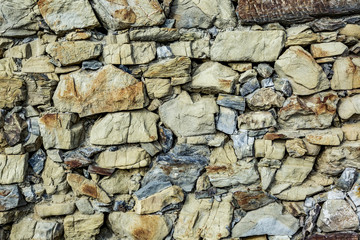 Wall made of natural stones