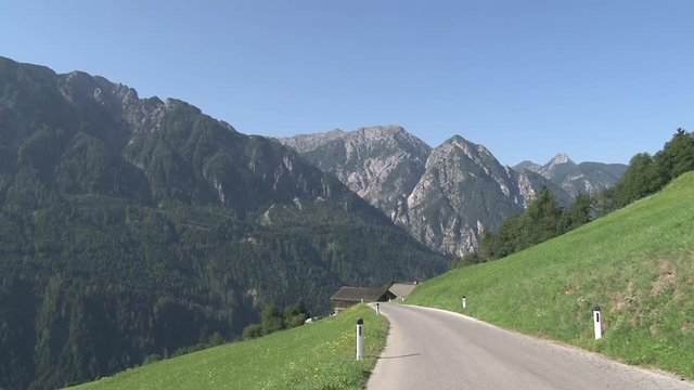 Osttirol, Pustertal, Pustertaler Höhenstraße, Lienzer Dolomiten, Berg, Tal, Straße, Bergstraße, Dorf, Sommer, Zentralalpen,
