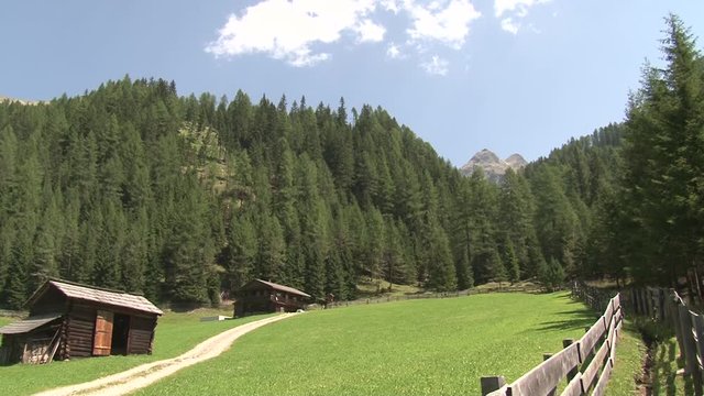 Volkzeinerh&uuml;tte, Volkzeiner H&uuml;tte, Volkzeiner, Talschluss, Alm, Haus, H&auml;user, bewirtschaftet, Winkeltal, Weg, Villgraten, Au&szlig;ervillgraten, Osttirol, 