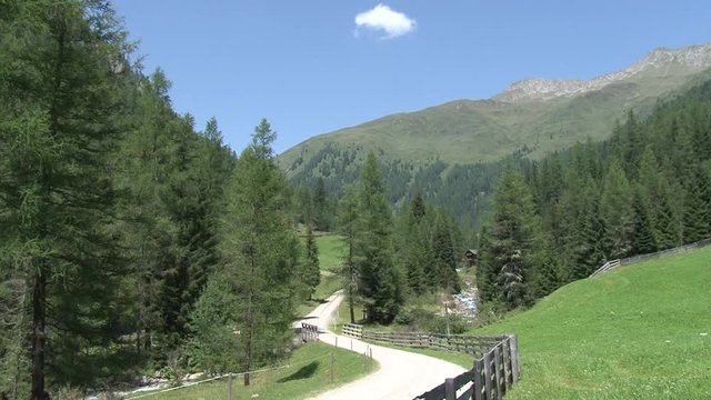 Volkzeinerh&uuml;tte, Volkzeiner H&uuml;tte, Volkzeiner, Talschluss, Alm, Haus, H&auml;user, bewirtschaftet, Winkeltal, Weg, Villgraten, Au&szlig;ervillgraten, Osttirol, 
