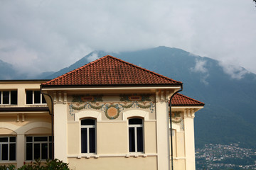 house in switzerland italy part