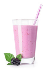 blackberry smoothie in glass