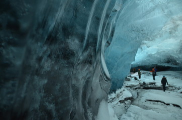 アイスランド　アイスケーブ　スーパーブルー　氷の洞窟　iceland icecave super blue