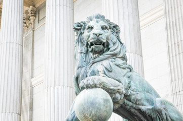 Statue of lion