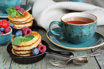 Pancakes with berries
