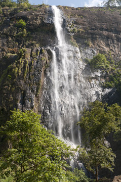 Diyaluma waterfall in Sri Lanka
