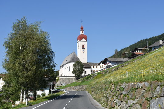 Bannberg, Assling, Pustertaler H&ouml;henstra&szlig;e, Pustertal, Osttirol, Lienz, Dorf, Bergdorf, Kirche, Expositurkirche, Sankt Martin