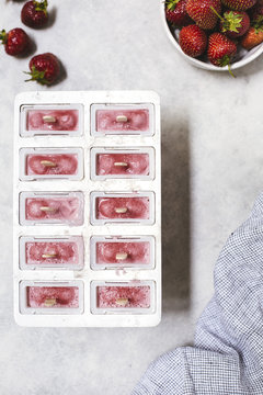 Minty Strawberry Coconut Popsicles