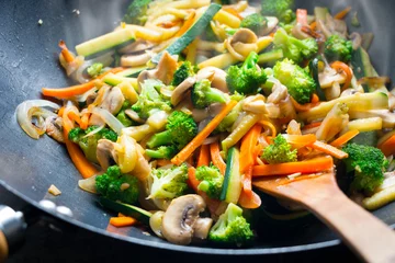 Papier Peint photo Légumes Sauté au wok avec légumes