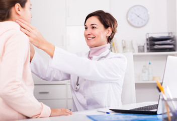 Teenage girl visits doctor