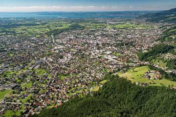 Blick vom Karren auf Dornbirn und Bodensee (High Resolution) - 167040995