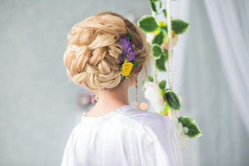 Wedding hairstyle,Hairstyle, back view, bare back