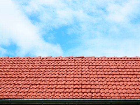 Neues Dach: Dachpfannen, Dachziegel, Dachsanierung